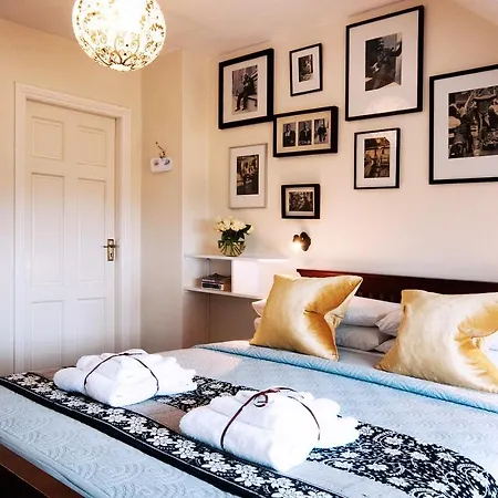 Bed & Breakfast Hillside 4*