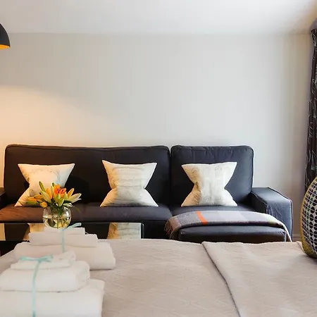 Bed & Breakfast Hillside 4*