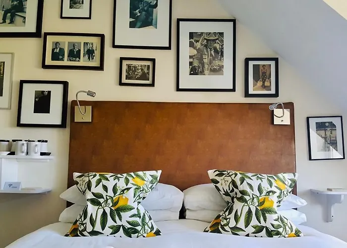 فندق مبيت وإفطار Hillside 4*