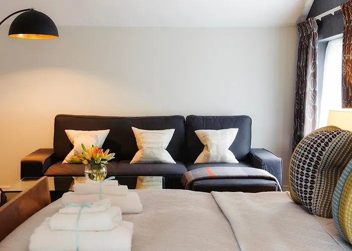 فندق مبيت وإفطار Hillside 4*